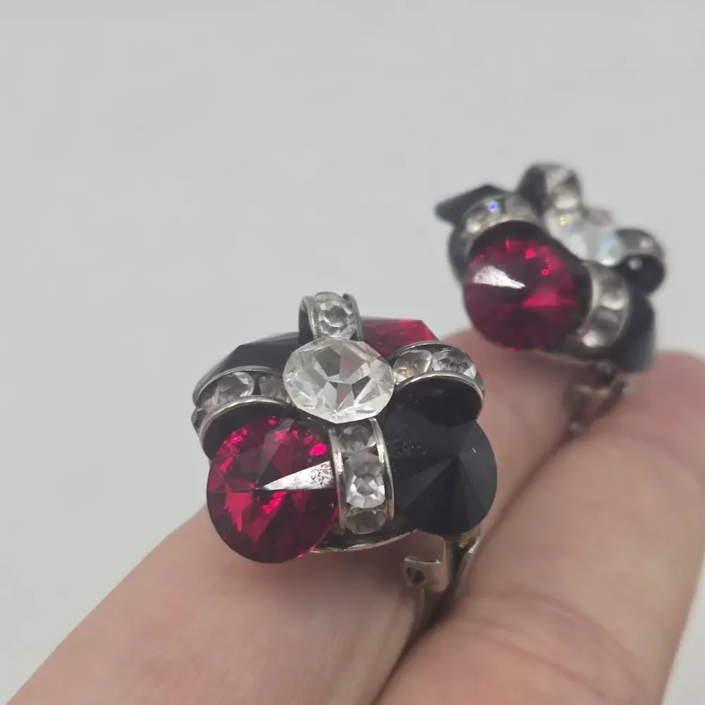 Vtg Red Black Clear Rhinestone Clip On Earrings Silver Tone Statement Cluster